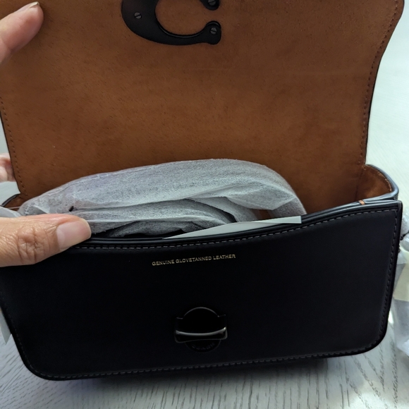 Coach Women's Black Glovetanned Leather Studio Baguette Bag - Picture 3 of 7